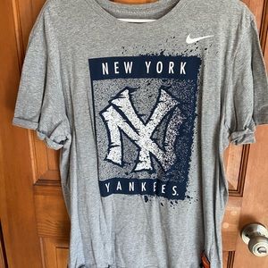 Yankees Tee